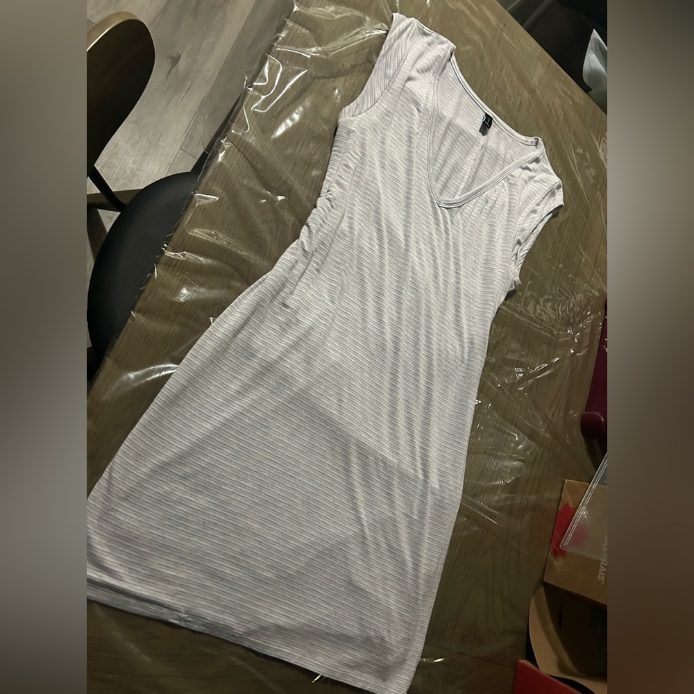 2/$50💫Gentle Fawn Pastel Striped V-Neck Dress
